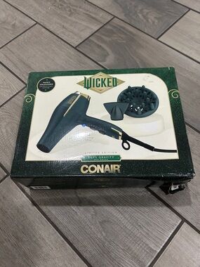 ConAir Wicked Limited Edition Defy Gravity PRO Hair Dyer